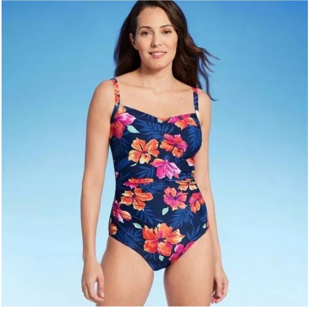 NWT Lands' End Floral One Piece Swimsuit